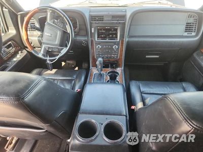 Zdjęcie 8 z 14 samochodu: 2015 LINCOLN NAVIGATOR L VIN:5LMJJ3JT9FEJ09976 - miniatura