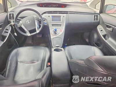 Zdjęcie 8 z 12 samochodu: 2015 TOYOTA PRIUS PERSONA SERIES VIN:JTDKN3DU6F0420167 - miniatura