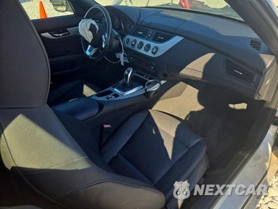 Zdjęcie 8 z 12 samochodu: 2009 BMW Z4 SDRIVE35I VIN:WBALM73559E164858 - miniatura