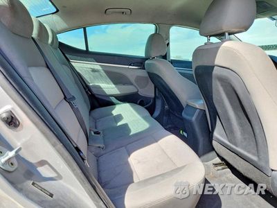 Zdjęcie 10 z 12 samochodu: 2020 HYUNDAI ELANTRA SEL VIN:5NPD84LF9LH588165 - miniatura