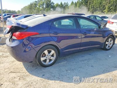Trzecie zdjęcie samochodu z tyłu: 2013 HYUNDAI ELANTRA GLS VIN:5NPDH4AE3DH280162 - miniatura