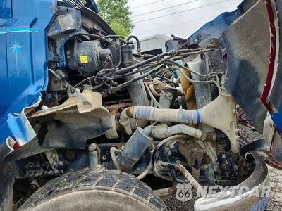Zdjęcie 9 z 12 samochodu: 2006 STERLING L9500 ROLL-OFF CONTAINER TRUCK VIN:2FZMAZCV56AV17692 - miniatura
