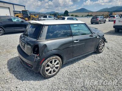 Trzecie zdjęcie samochodu z tyłu: 2011 MINI COOPER S VIN:WMWSV3C56BTY10444 - miniatura