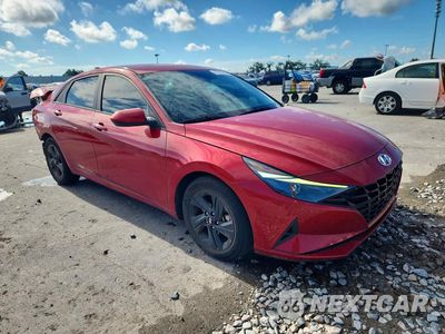 Czwarte zdjęcie samochodu z boku: 2023 HYUNDAI ELANTRA SEL VIN:KMHLM4AGXPU454758 - miniatura