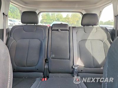 Zdjęcie 10 z 13 samochodu: 2023 JEEP GRAND CHEROKEE LAREDO VIN:1C4RJHAG2PC609310 - miniatura