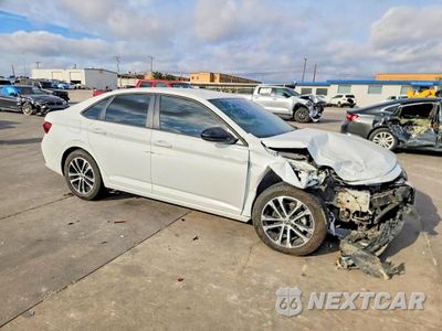 Czwarte zdjęcie samochodu z boku: 2025 VOLKSWAGEN JETTA SPORT VIN:3VWBX7BU3SM064396 - miniatura