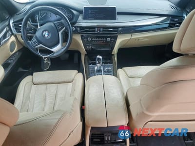 Zdjęcie 8 z 12 samochodu: 2017 BMW X5 SDRIVE35I VIN:5UXKR2C31H0X05660 - miniatura