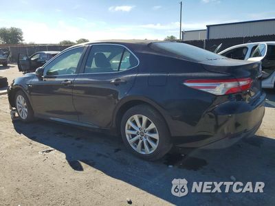 Drugie zdjęcie samochodu z przodu: 2018 TOYOTA CAMRY LE VIN:4T1B11HK0JU068080 - miniatura