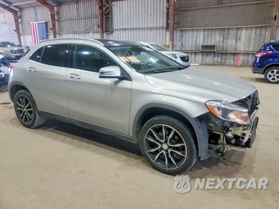 Czwarte zdjęcie samochodu z boku: 2015 MERCEDES-BENZ GLA 250 VIN:WDCTG4EB8FJ164698 - miniatura