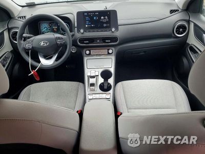 Zdjęcie 8 z 13 samochodu: 2023 HYUNDAI KONA SE VIN:KM8K23AG3PU174143 - miniatura