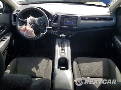 Zdjęcie 8 z 14 samochodu: 2018 HONDA HR-V EX VIN:3CZRU6H52JG716808 - miniatura