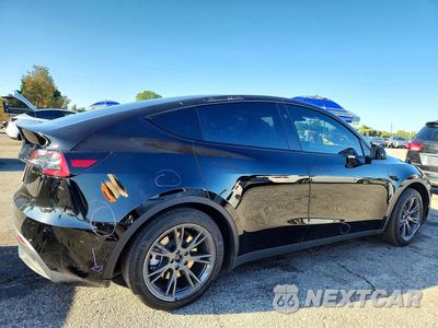 Trzecie zdjęcie samochodu z tyłu: 2025 TESLA MODEL Y VIN:7SAYGDED2SF277645 - miniatura