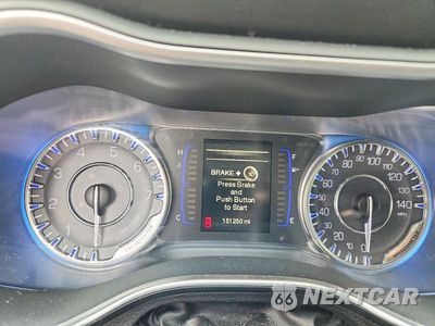 Zdjęcie 9 z 12 samochodu: 2015 CHRYSLER 200 LIMITED VIN:1C3CCCAB6FN691461 - miniatura