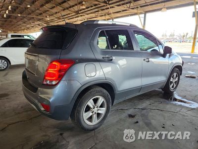 Trzecie zdjęcie samochodu z tyłu: 2020 CHEVROLET TRAX 1LT VIN:3GNCJLSB1LL190755 - miniatura