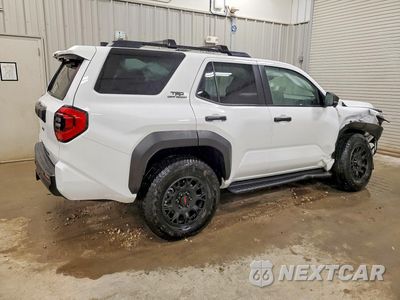 Trzecie zdjęcie samochodu z tyłu: 2026 TOYOTA 4RUNNER TRD OFF-ROAD PREMIUM VIN:JTEVA5BR3T5107865 - miniatura