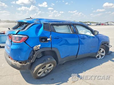 Trzecie zdjęcie samochodu z tyłu: 2017 JEEP COMPASS LATITUDE VIN:3C4NJCBB4HT694063 - miniatura