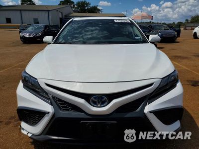 Piąte zdjęcie samochodu w środku: 2024 TOYOTA CAMRY HYBRID SE VIN:4T1S31AK2RU070512 - miniatura