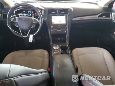 Zdjęcie 8 z 13 samochodu: 2019 FORD FUSION SE VIN:3FA6P0HD1KR232872 - miniatura