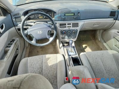 Zdjęcie 8 z 12 samochodu: 2006 HYUNDAI SONATA GLS VIN:5NPEU46C76H111367 - miniatura