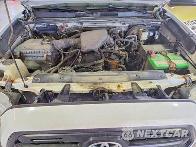 Zdjęcie 11 z 12 samochodu: 2016 TOYOTA TACOMA SR VIN:5TFSX5EN6GX041742 - miniatura