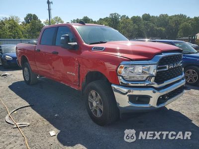 Czwarte zdjęcie samochodu z boku: 2024 RAM 2500 BIG HORN VIN:3C6UR5DJ4RG405821 - miniatura