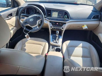 Zdjęcie 8 z 12 samochodu: 2017 HYUNDAI ELANTRA LIMITED VIN:KMHD84LF0HU164513 - miniatura