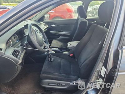 Zdjęcie 7 z 12 samochodu: 2008 HONDA ACCORD EX VIN:JHMCP26718C009484 - miniatura