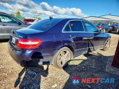 Trzecie zdjęcie samochodu z tyłu: 2011 MERCEDES-BENZ E 350 4MATIC VIN:WDDHF8HB1BA423131 - miniatura