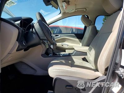 Zdjęcie 7 z 13 samochodu: 2019 FORD ESCAPE SE VIN:1FMCU0GD3KUA02312 - miniatura