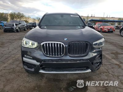 Piąte zdjęcie samochodu w środku: 2018 BMW X3 XDRIVE30I VIN:5UXTR9C57JLC81441 - miniatura
