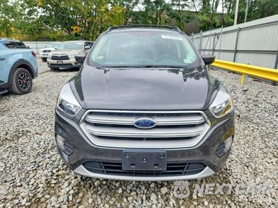 Piąte zdjęcie samochodu w środku: 2018 FORD ESCAPE SE VIN:1FMCU9GD0JUD38292 - miniatura