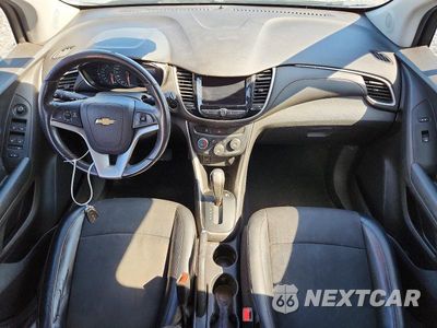 Zdjęcie 8 z 14 samochodu: 2020 CHEVROLET TRAX 1LT VIN:3GNCJLSB2LL217123 - miniatura