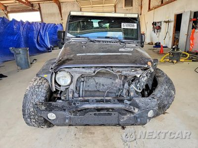 Piąte zdjęcie samochodu w środku: 2018 JEEP WRANGLER UNLIMITED SPORT VIN:1C4BJWDG2JL803571 - miniatura