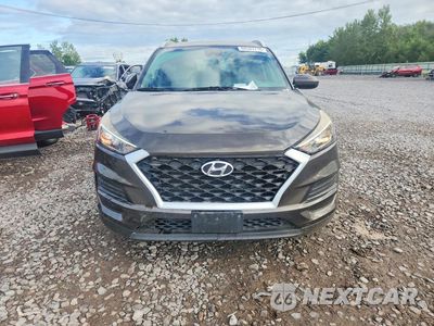 Piąte zdjęcie samochodu w środku: 2020 HYUNDAI TUCSON VALUE VIN:KM8J3CA4XLU193961 - miniatura
