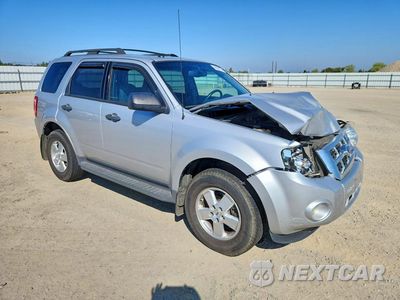 Czwarte zdjęcie samochodu z boku: 2012 FORD ESCAPE XLT VIN:1FMCU0DG4CKA58643 - miniatura