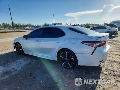 Drugie zdjęcie samochodu z przodu: 2018 TOYOTA CAMRY XSE VIN:4T1B61HK7JU641493 - miniatura