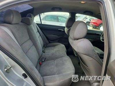 Zdjęcie 10 z 13 samochodu: 2006 HONDA CIVIC LX VIN:1HGFA16516L016443 - miniatura
