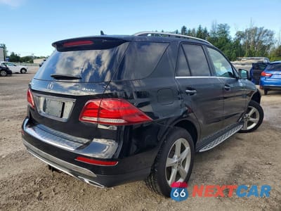 Trzecie zdjęcie samochodu z tyłu: 2017 MERCEDES-BENZ GLE 350 4MATIC VIN:4JGDA5HB7HA982290 - miniatura