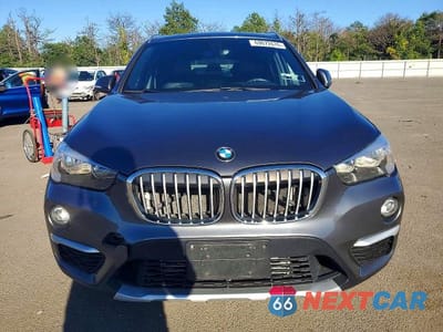 Piąte zdjęcie samochodu w środku: 2018 BMW X1 XDRIVE28I VIN:WBXHT3C32J5L27525 - miniatura