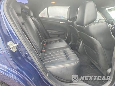 Zdjęcie 10 z 12 samochodu: 2015 CHRYSLER 300 S VIN:2C3CCAGG6FH793097 - miniatura