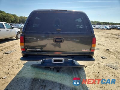 Zdjęcie 6 z 13 samochodu: 2005 GMC SIERRA K2500 HEAVY DUTY VIN:1GTHK23U85F823366 - miniatura