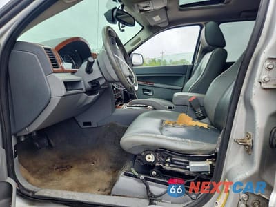 Zdjęcie 7 z 13 samochodu: 2005 JEEP GRAND CHEROKEE LIMITED VIN:1J4HR58N85C546499 - miniatura