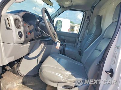 Zdjęcie 7 z 12 samochodu: 2011 FORD ECONOLINE E450 SUPER DUTY CUTAWAY VAN VIN:1FDXE4FLXBDA95571 - miniatura