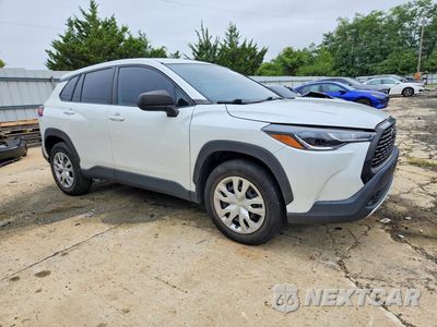 Czwarte zdjęcie samochodu z boku: 2022 TOYOTA COROLLA CROSS L VIN:7MUAAAAG7NV010795 - miniatura