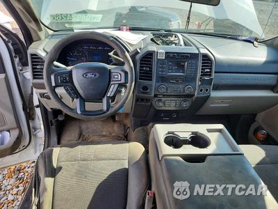 Zdjęcie 8 z 13 samochodu: 2018 FORD F550 SUPER DUTY VIN:1FD0W5GY5JEC52110 - miniatura
