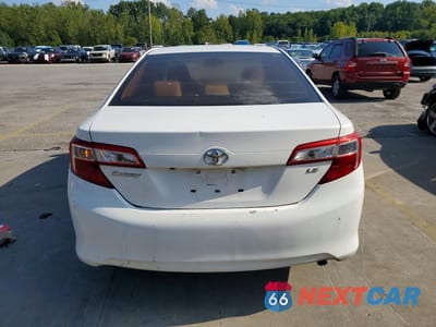 Zdjęcie 6 z 13 samochodu: 2014 TOYOTA CAMRY LE VIN:4T1BF1FK1EU870034 - miniatura
