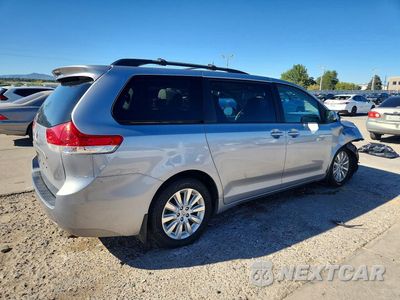 Trzecie zdjęcie samochodu z tyłu: 2013 TOYOTA SIENNA LE VIN:5TDJK3DC2DS067769 - miniatura