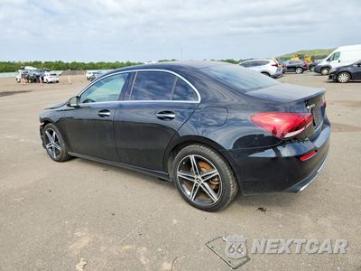 Drugie zdjęcie samochodu z przodu: 2019 MERCEDES-BENZ A 220 4MATIC VIN:WDD3G4FB7KW034872 - miniatura