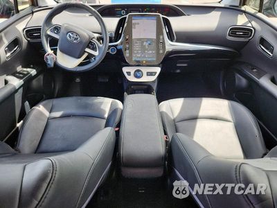 Zdjęcie 8 z 13 samochodu: 2018 TOYOTA PRIUS FOUR VIN:JTDKARFUXJ3056225 - miniatura