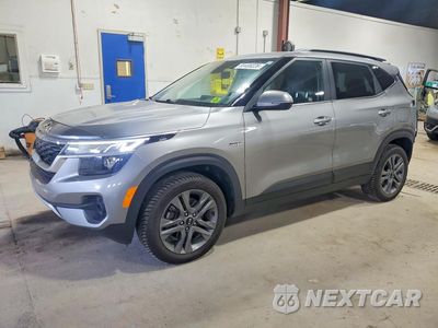 2021 KIA SELTOS S KNDEUCAA3M7115451 - główne zdjęcie licytacji z USA - miniatura